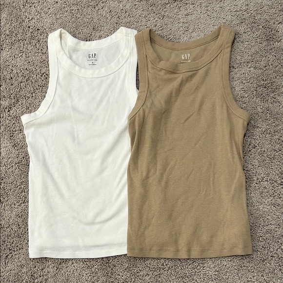 Gap Ribbed Tanks - Picture 1 of 3